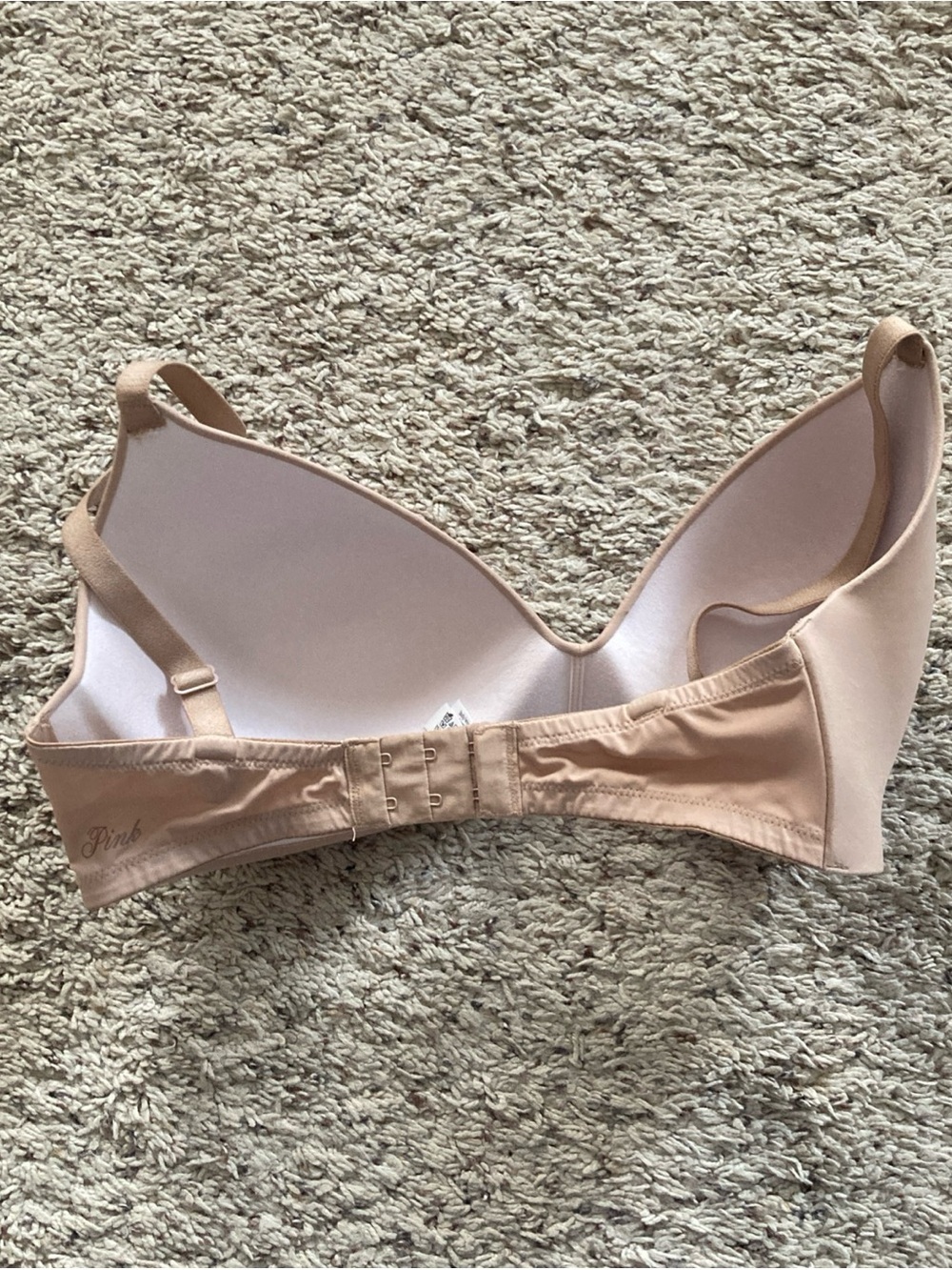 Pink Victoria’s Secret Seamless beige T-Shirt Bra lightly padded size 34DDD - Picture 2 of 8